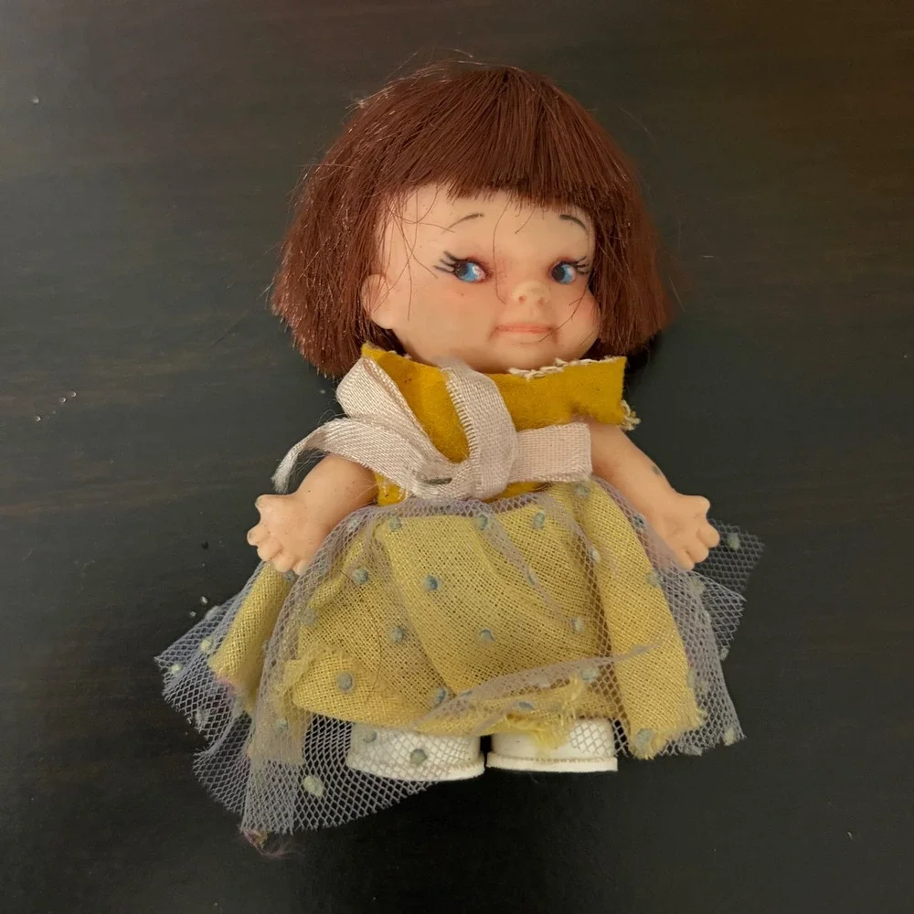 Vtg Pee Wee Pocket doll 4in Miniature Yellow Polka Dot Uneeda 1965